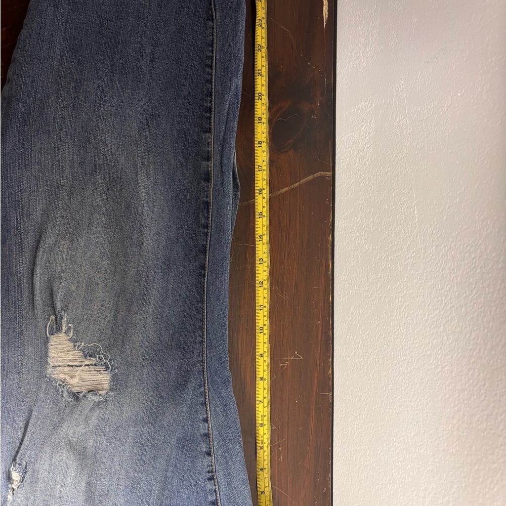 Torrid Denim Boyfriend Jeans Distressed Raw Hem Size 24 - Picture 8 of 10